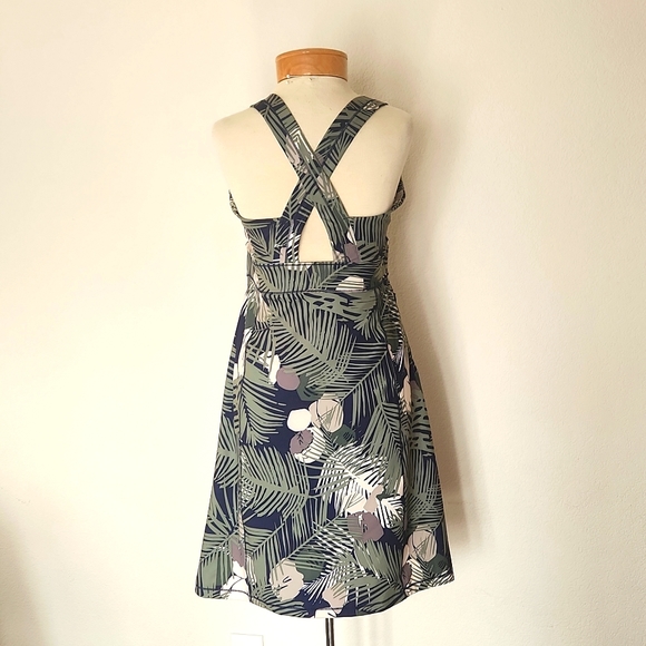 Royal Robbins Athletic Sleeveless Dress Palm Leaf - Picture 5 of 10